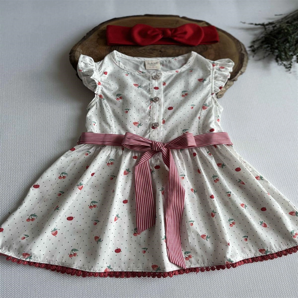 06bcd297-a3db-4c44-ac80-cdd389a4be6c.jpg