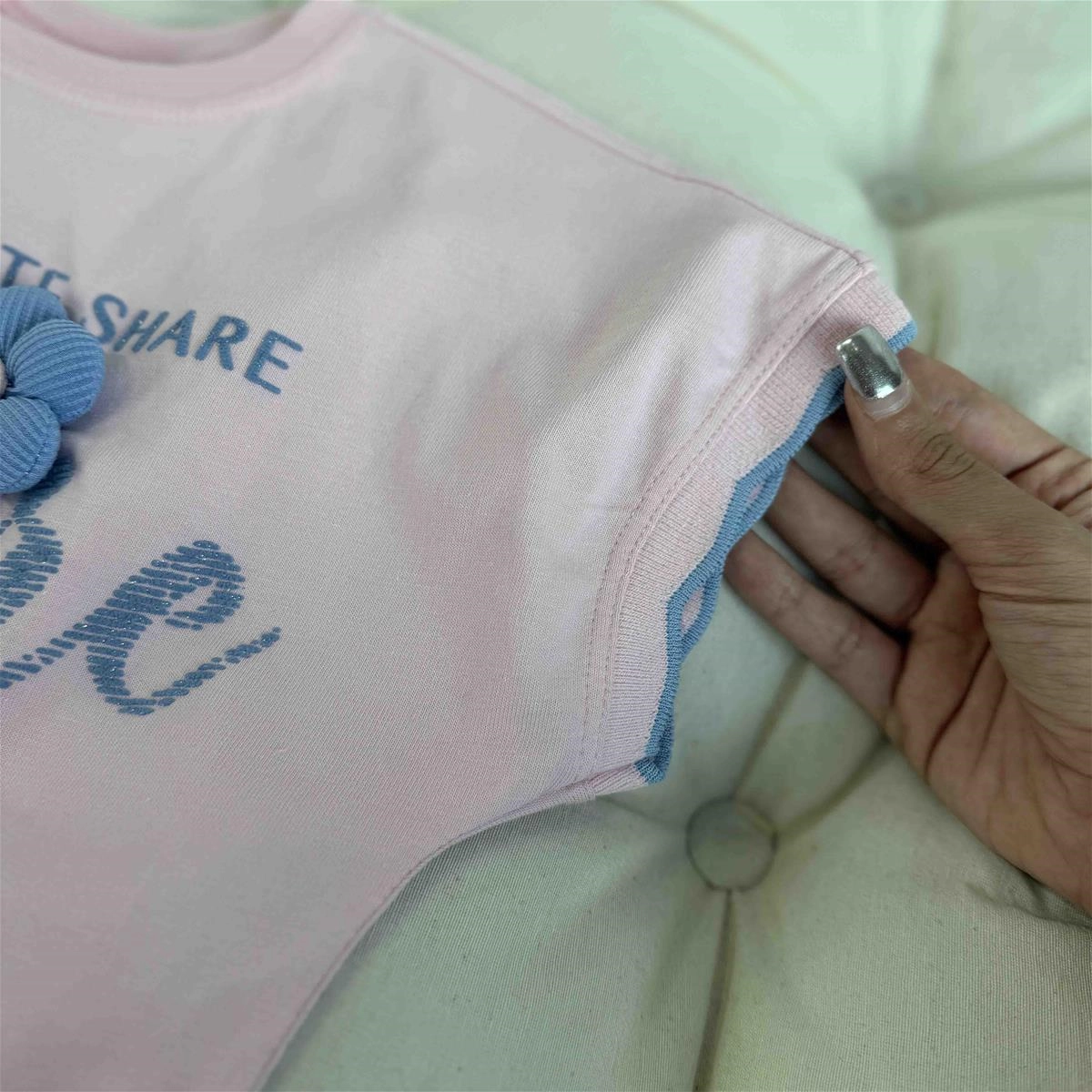 تیشرت گل برجسته 5 سال تا 8 سال کد9664 (221226) 64717030-8d87-444f-b66d-d894f1400f2a.jpg