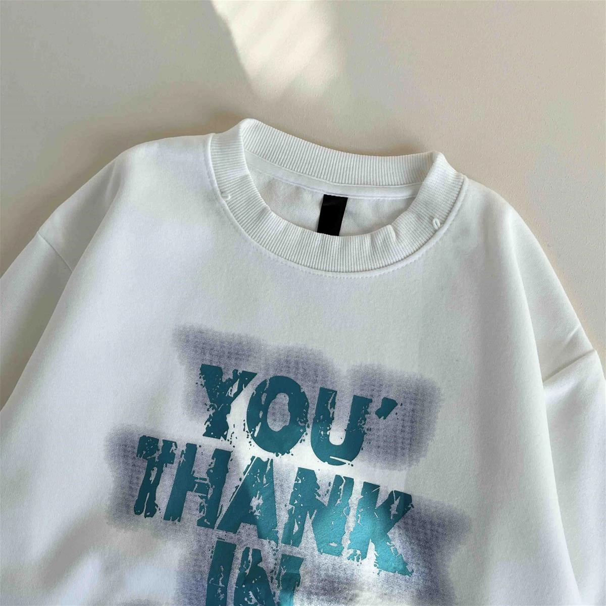 بلوز سفید جلو نوشته بچگانه 10 تا 15 سال کد 9820 840b8752-daec-4313-a770-bb9d03a19a86.jpg