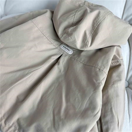 e196cc7d-8680-4a0c-8a9e-93d60e7d80ce.jpg