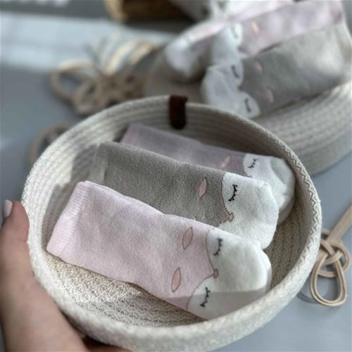 جوراب طرح آهو nb الی 18 ماه کد 204153