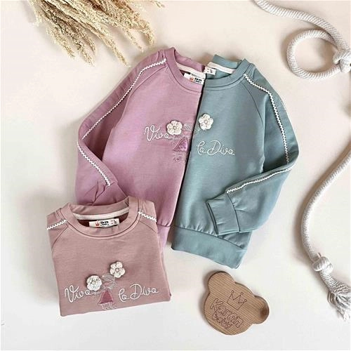 بلوز داخل کرکدار طرح دختر و گل 3 سال تا 6 سال کد 10051