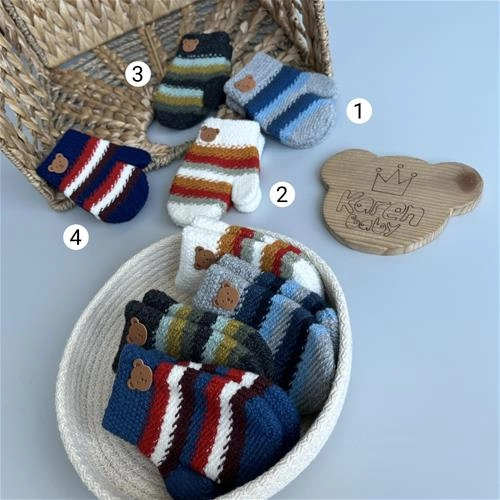 دستکش طرح راه راه 1 سال تا 4 سال کد 204137