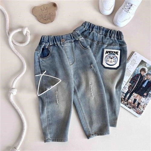شلوار جین طرح گربه 3 سال تا 7 سال کد 10161