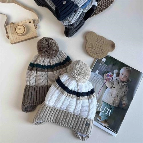 کلاه تک بافت داخل پلار طرح دوخط 2 تا بزرگسال کد 9995