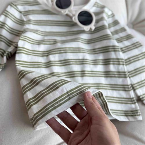 بلوز راه راه سبز nb تا 3 سال کد 222122