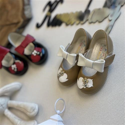 کفش دخترانه طرح گربه 1/5 سال تا 8 سال کد 1205