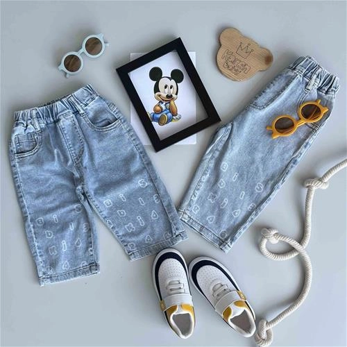 شلوارک جین طرح حروف 3/5 سال تا 8 سال کد 192120