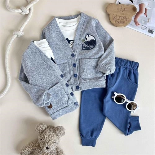 سه تیکه بلوز و شلوار و ژاکت طرح پاندا 9 ماه تا 24 ماه کد 9897