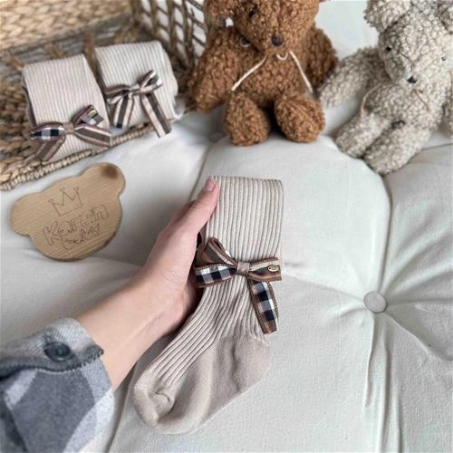 جوراب شلواری نخی کبریتی طرح پاپیون چهارخونه 1 تا 12 سال کد 214185