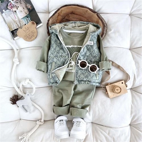 سه تیکه بلوز وشلوار پافردار 2 سال تا 5 سال کد 9919