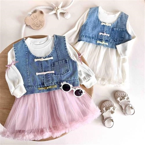 دوتیکه جلیقه سارافون جلیقه جین 2 سال تا 6 سال کد 10204