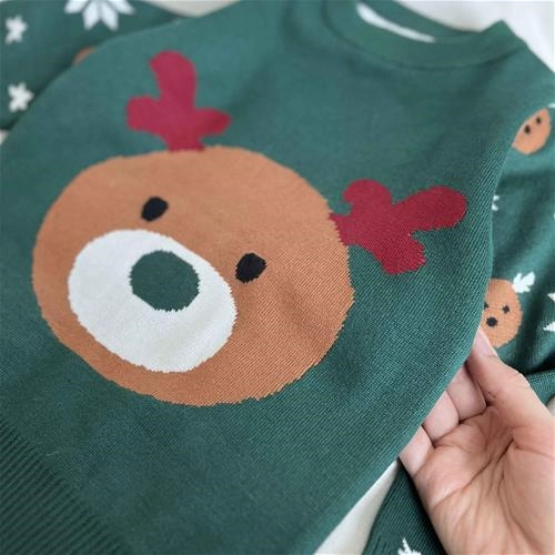 بلوز بافت کریسمسی طرح گوزن 3 سال تا 7 سال 9040 کد 212166